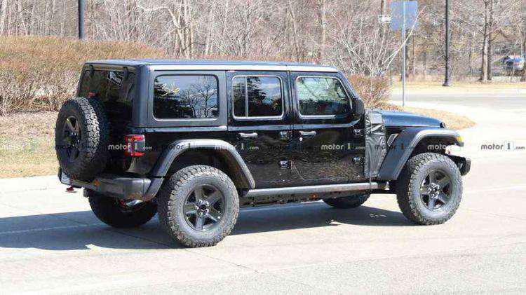 jeep-wrangler-phev-spy-photos-1